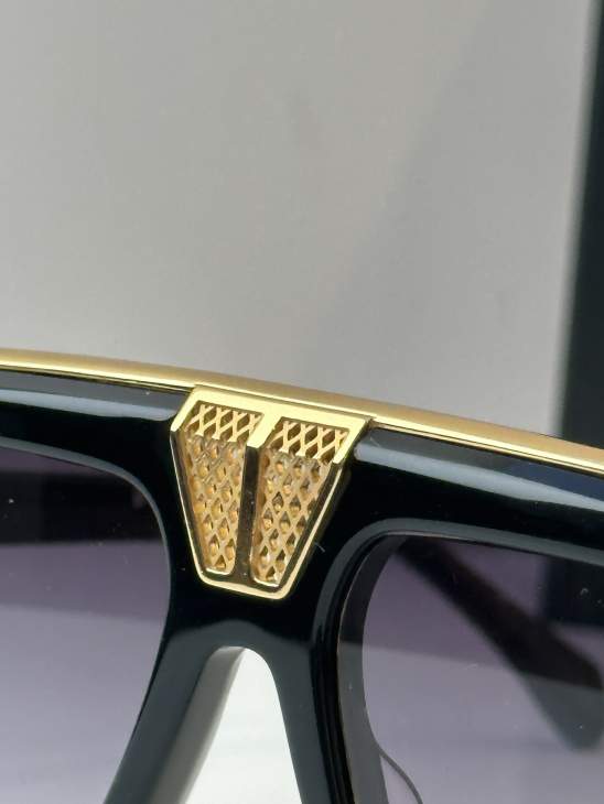 Picture of Cazal Sunglasses _SKUfw67339594fw